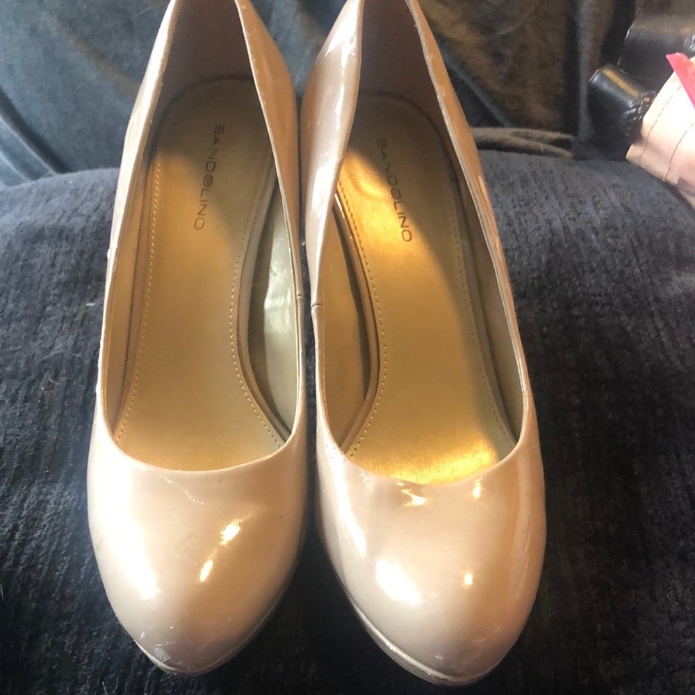Bandolino Cream Heels Classic Patent Pumps